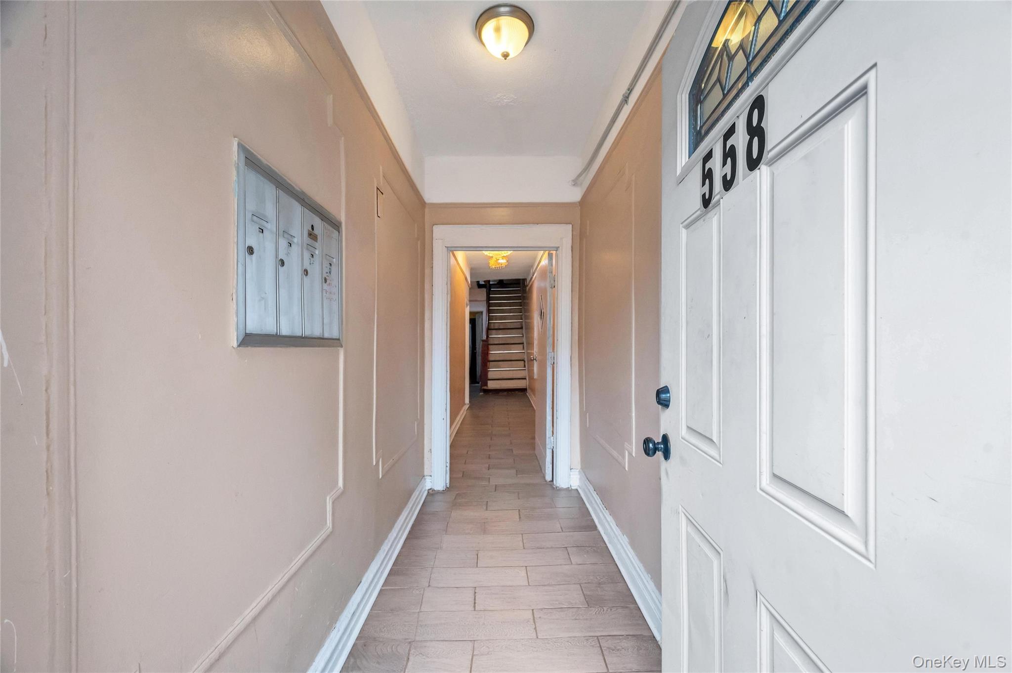 558 Midwood St Property Photo 4