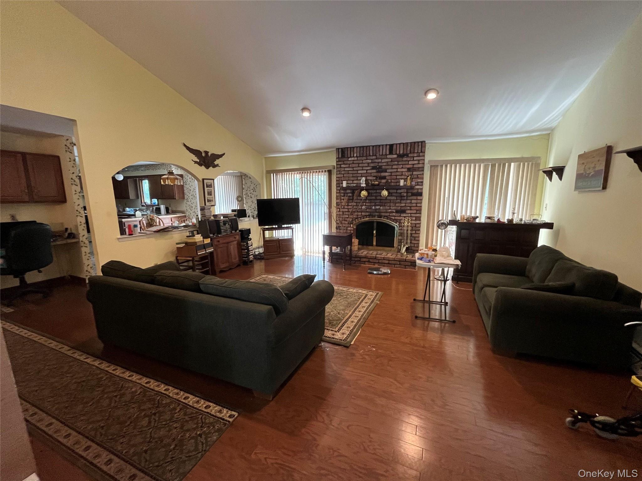 114 Washington Boulevard Property Photo 5