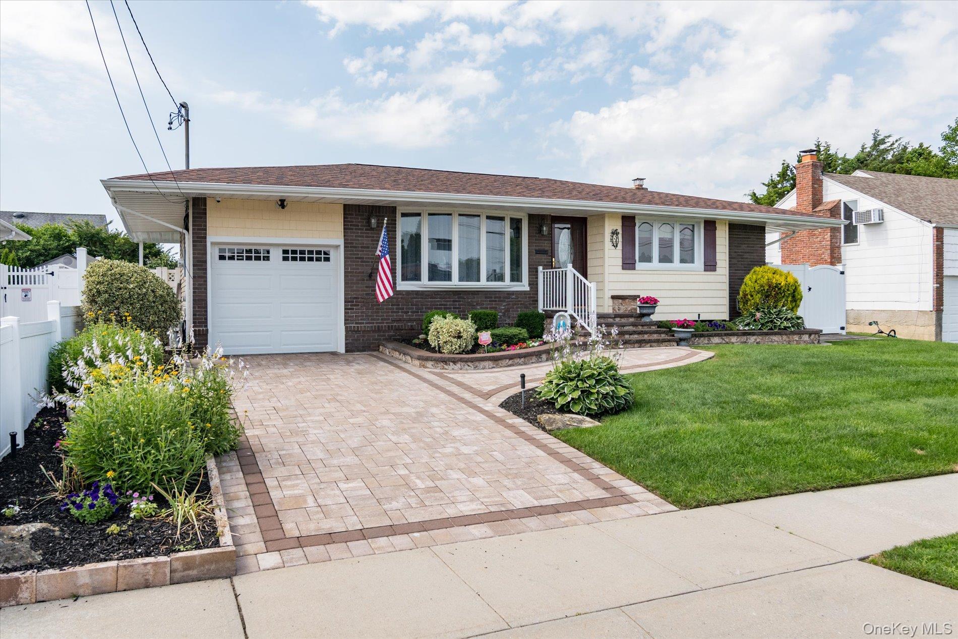 34 1st Avenue Property Photo 2