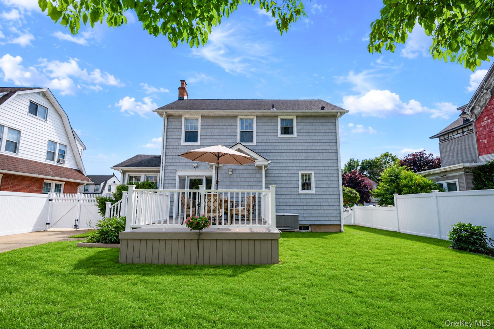 27 Hilbert Street Property Photo 6