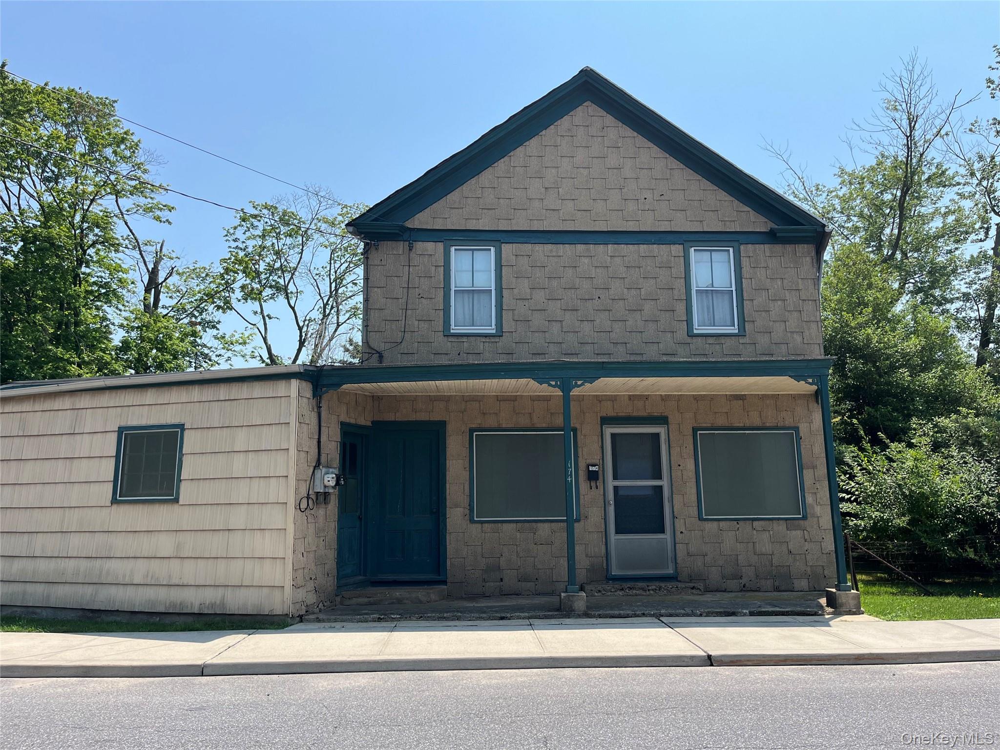 174 Railroad Avenue Property Photo 1