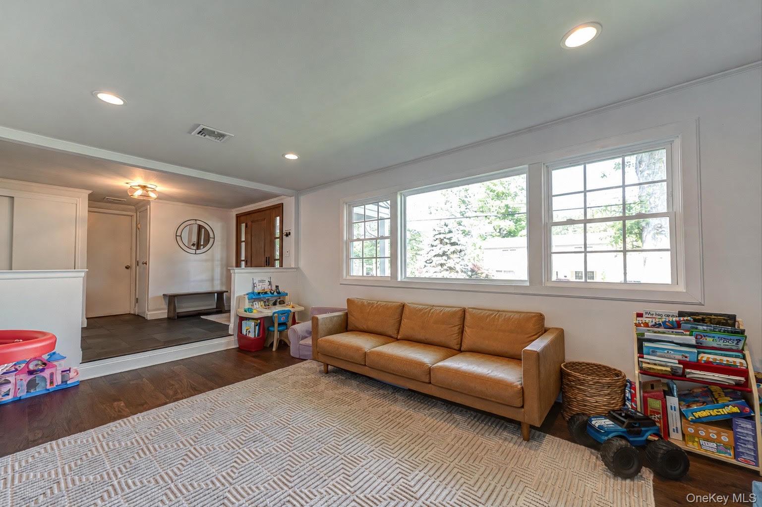 30 Harriet Lane Property Photo 10