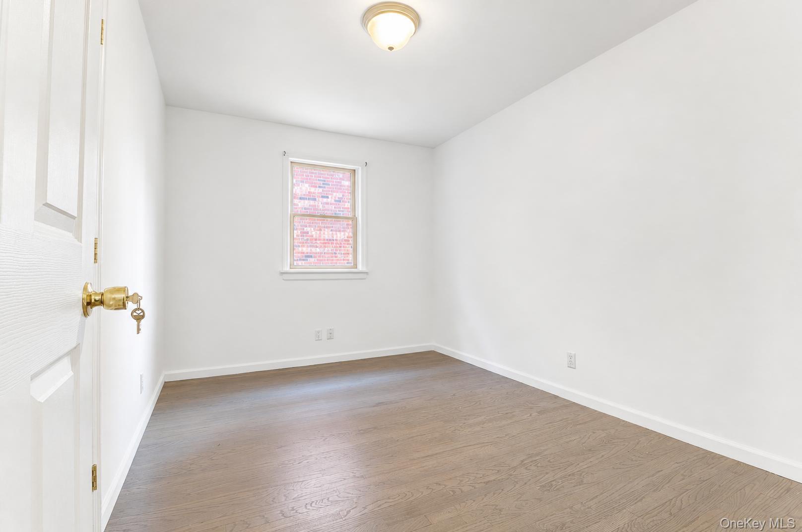 6107 Bleecker Street Property Photo 12