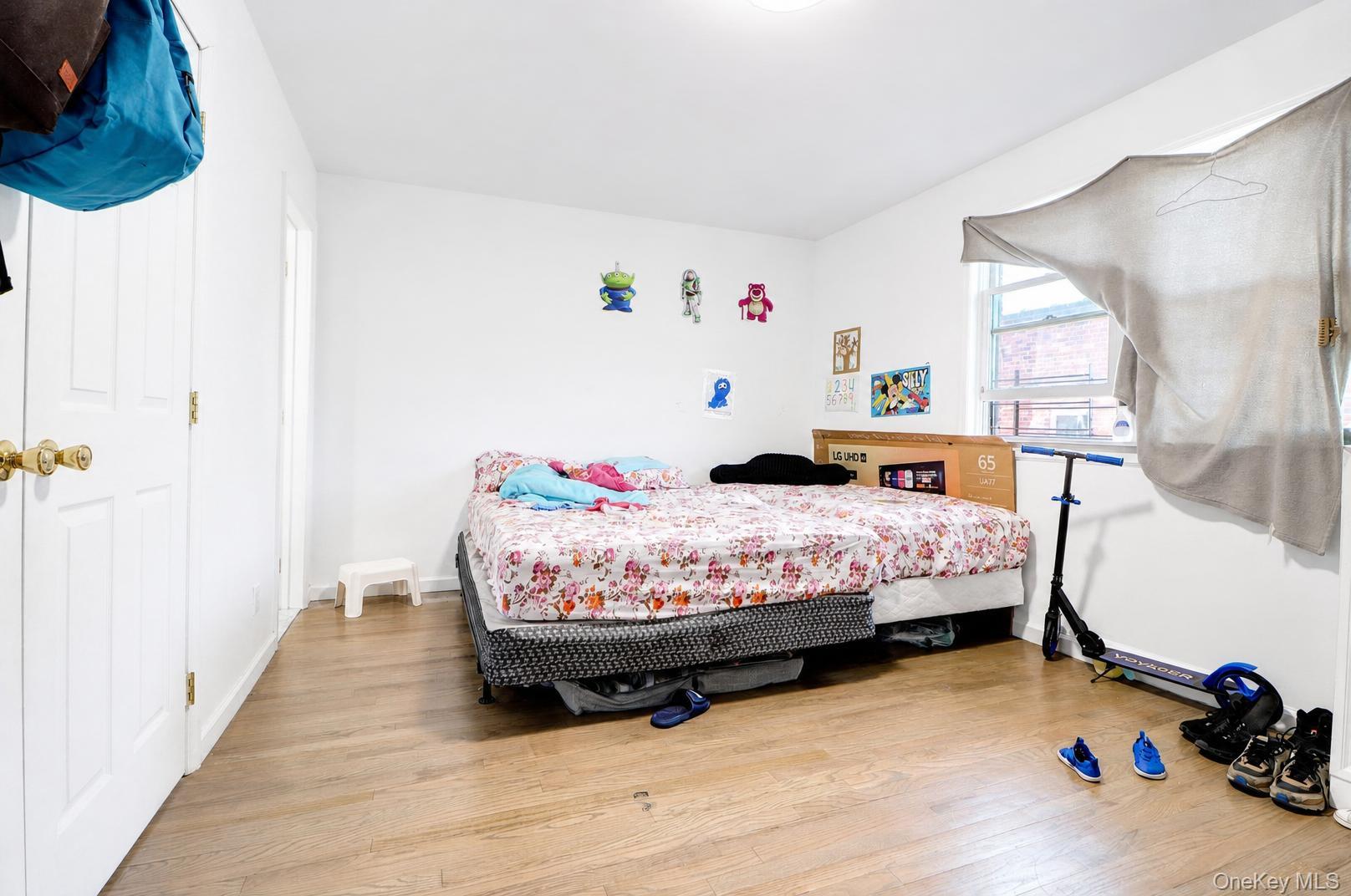 6107 Bleecker Street Property Photo 20