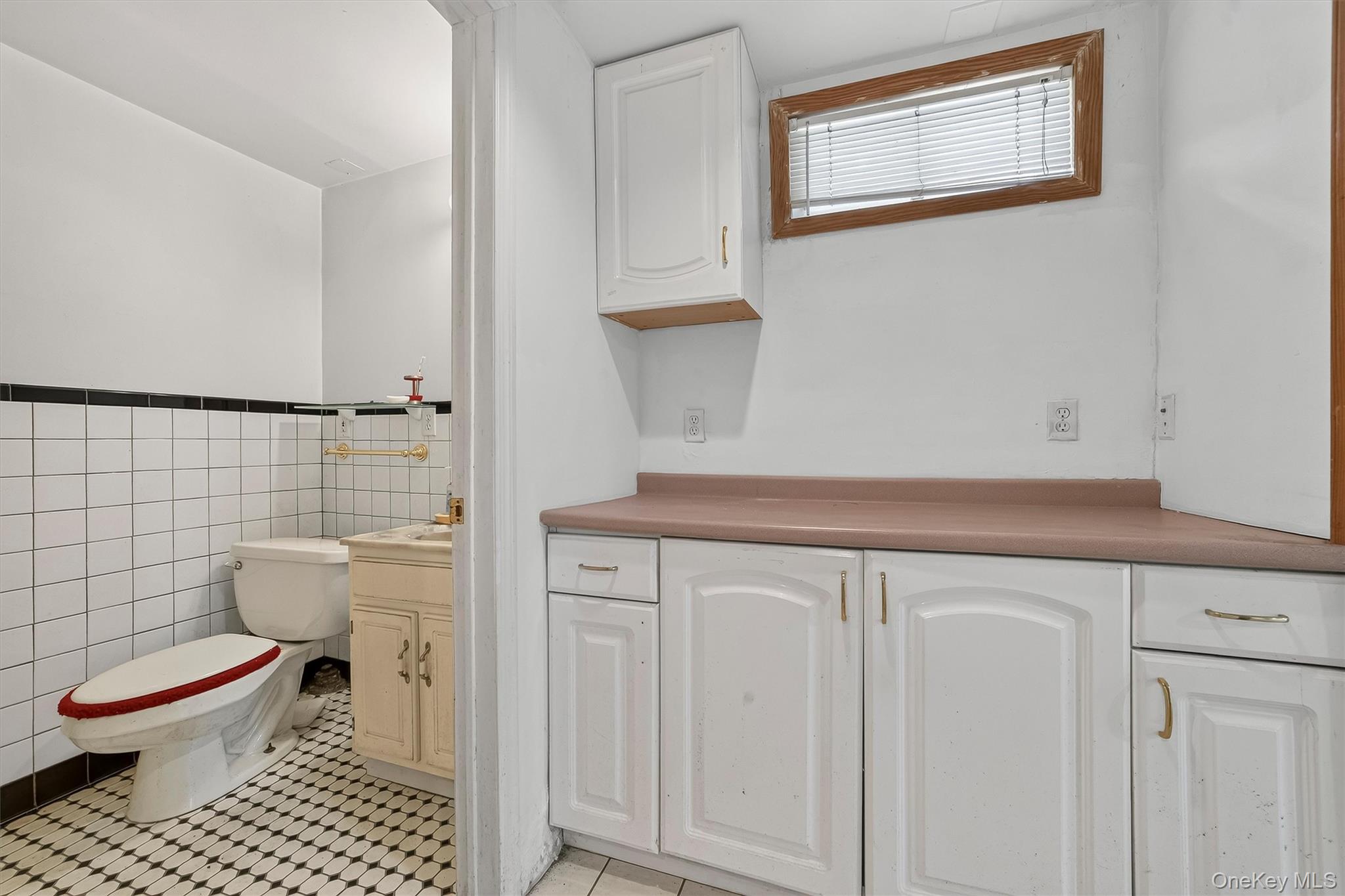 91 Douglas Avenue Property Photo 32