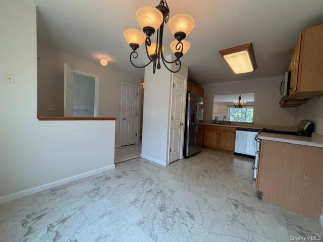 1403 Scarborough Drive Property Photo 4
