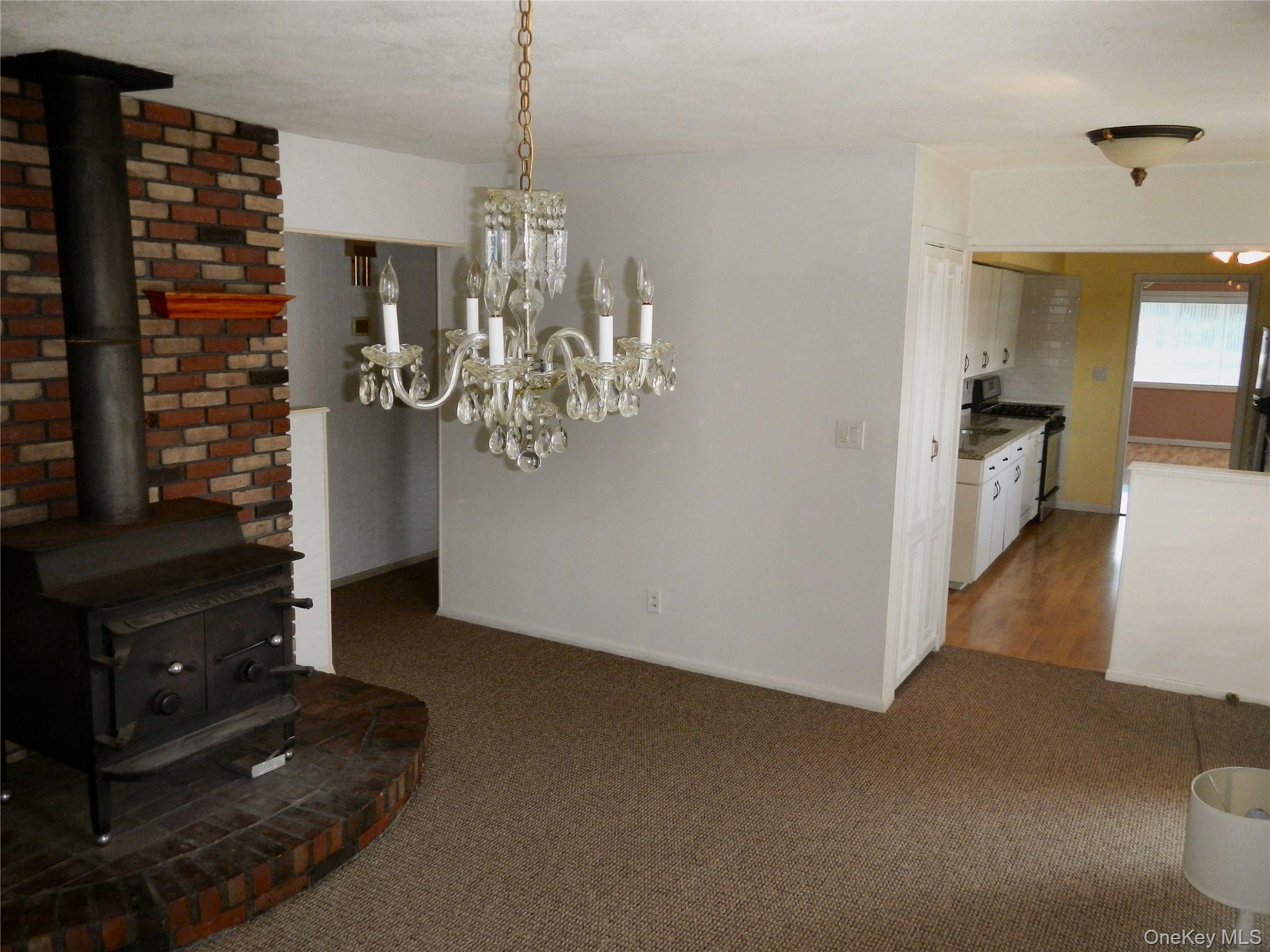 1005 Thompson Drive Property Photo 8