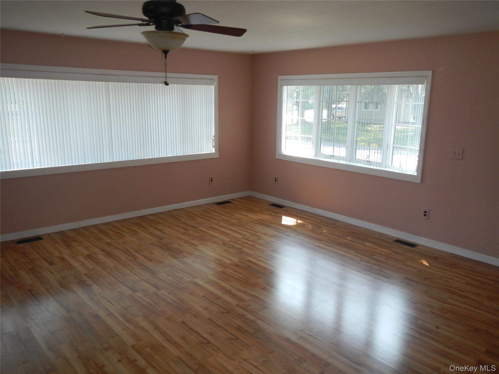 1005 Thompson Drive Property Photo 13