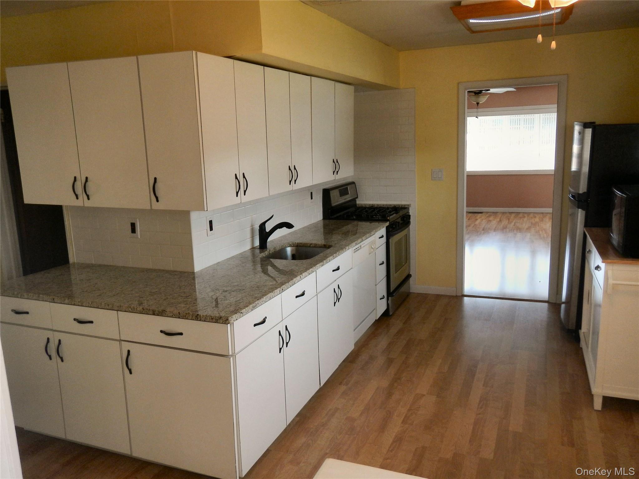 1005 Thompson Drive Property Photo 14
