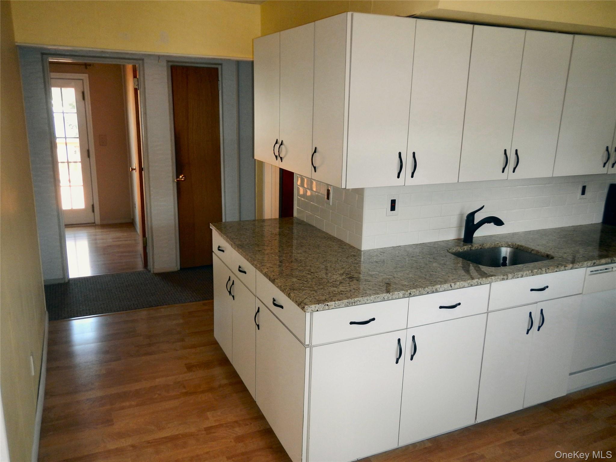 1005 Thompson Drive Property Photo 15