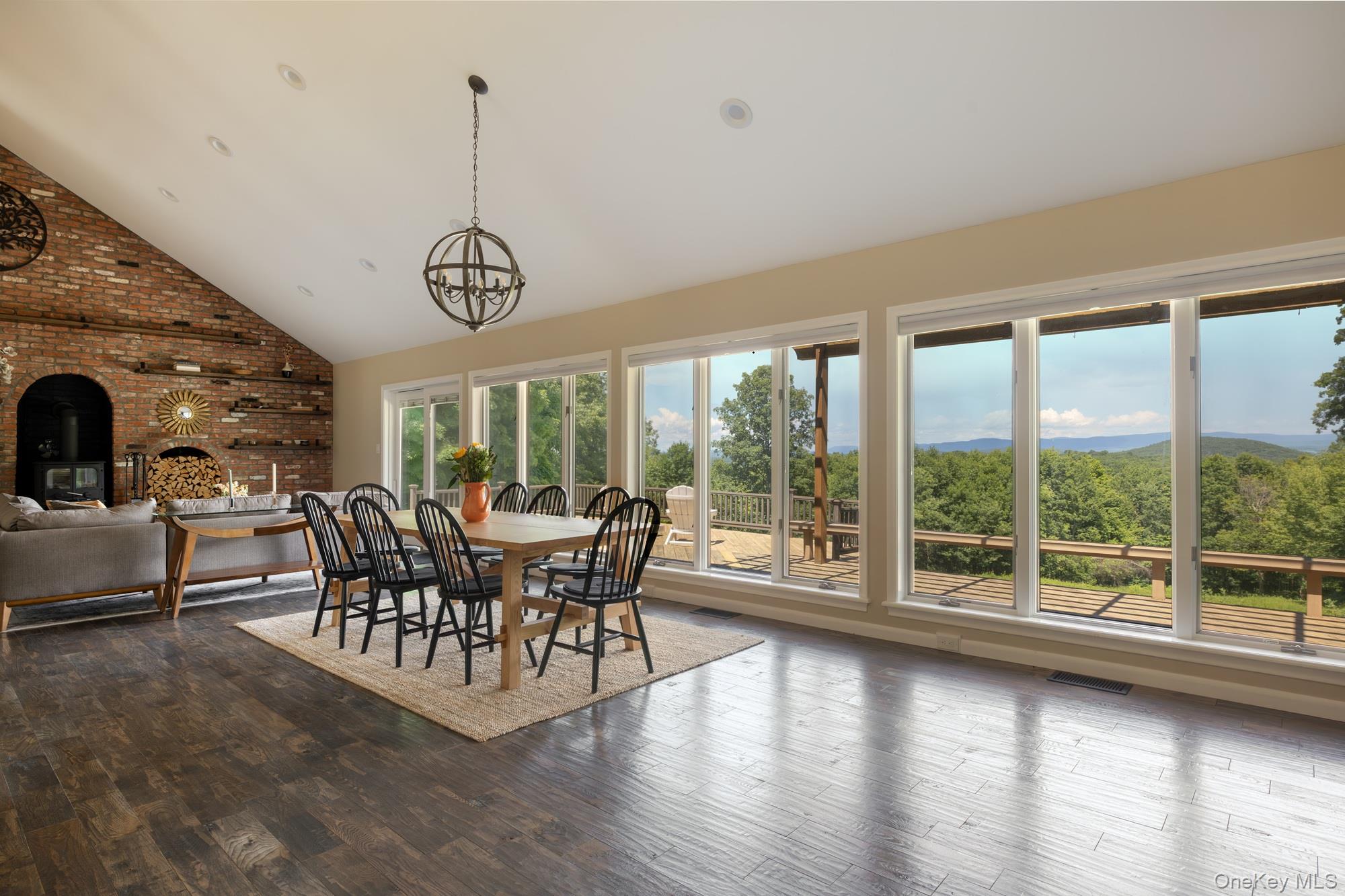 572 Hicks Hill Road Property Photo 4