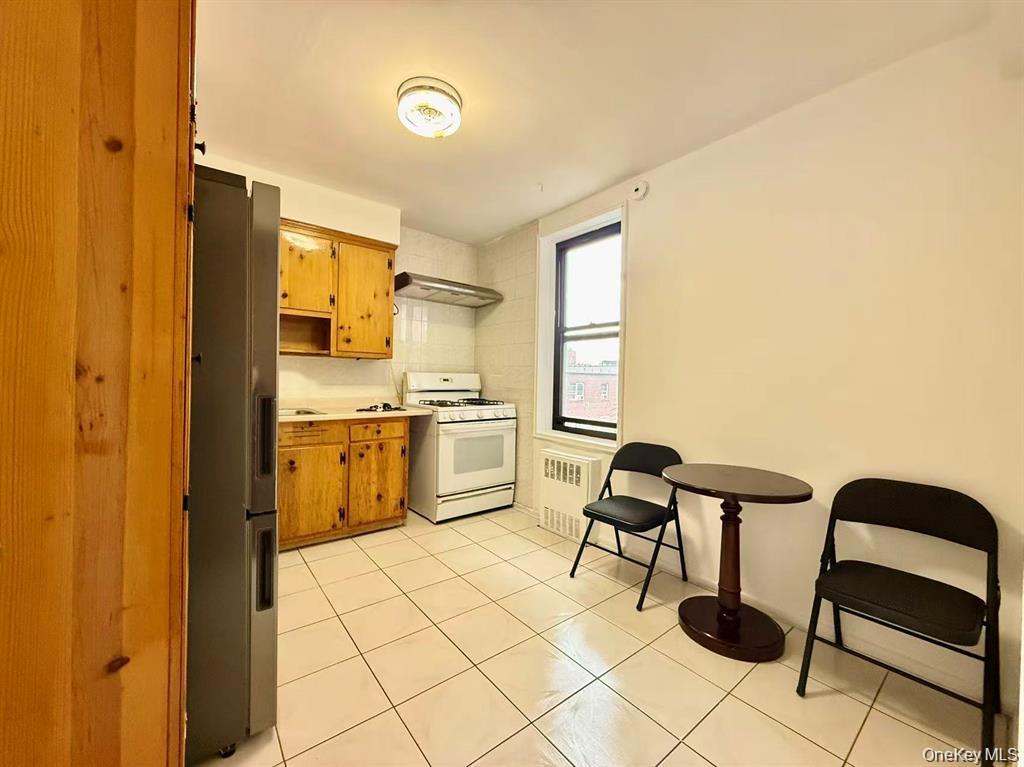 38-15 149 Street 3c Property Photo 4