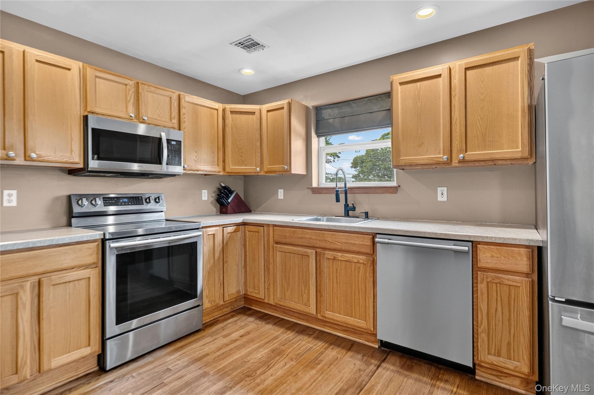 62 Lombardy Drive Property Photo 13