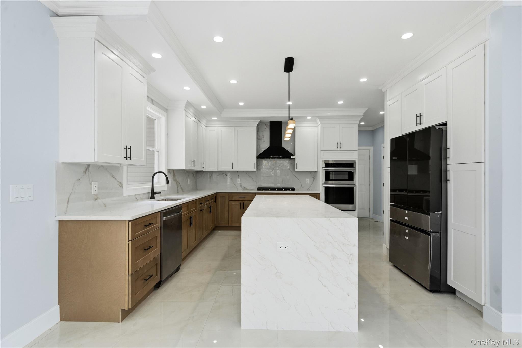 145 Bethpage Road Property Photo 10