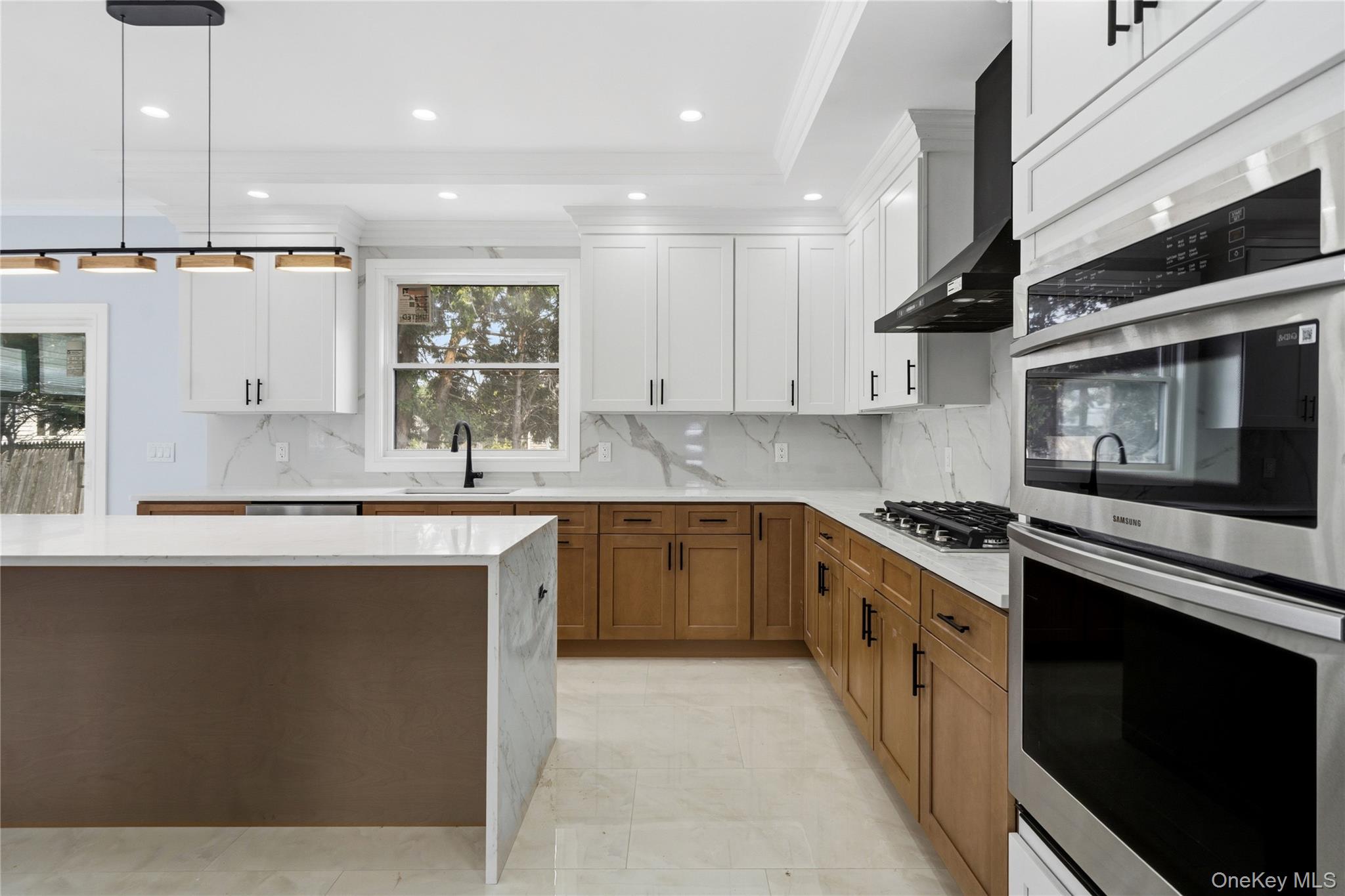 145 Bethpage Road Property Photo 13