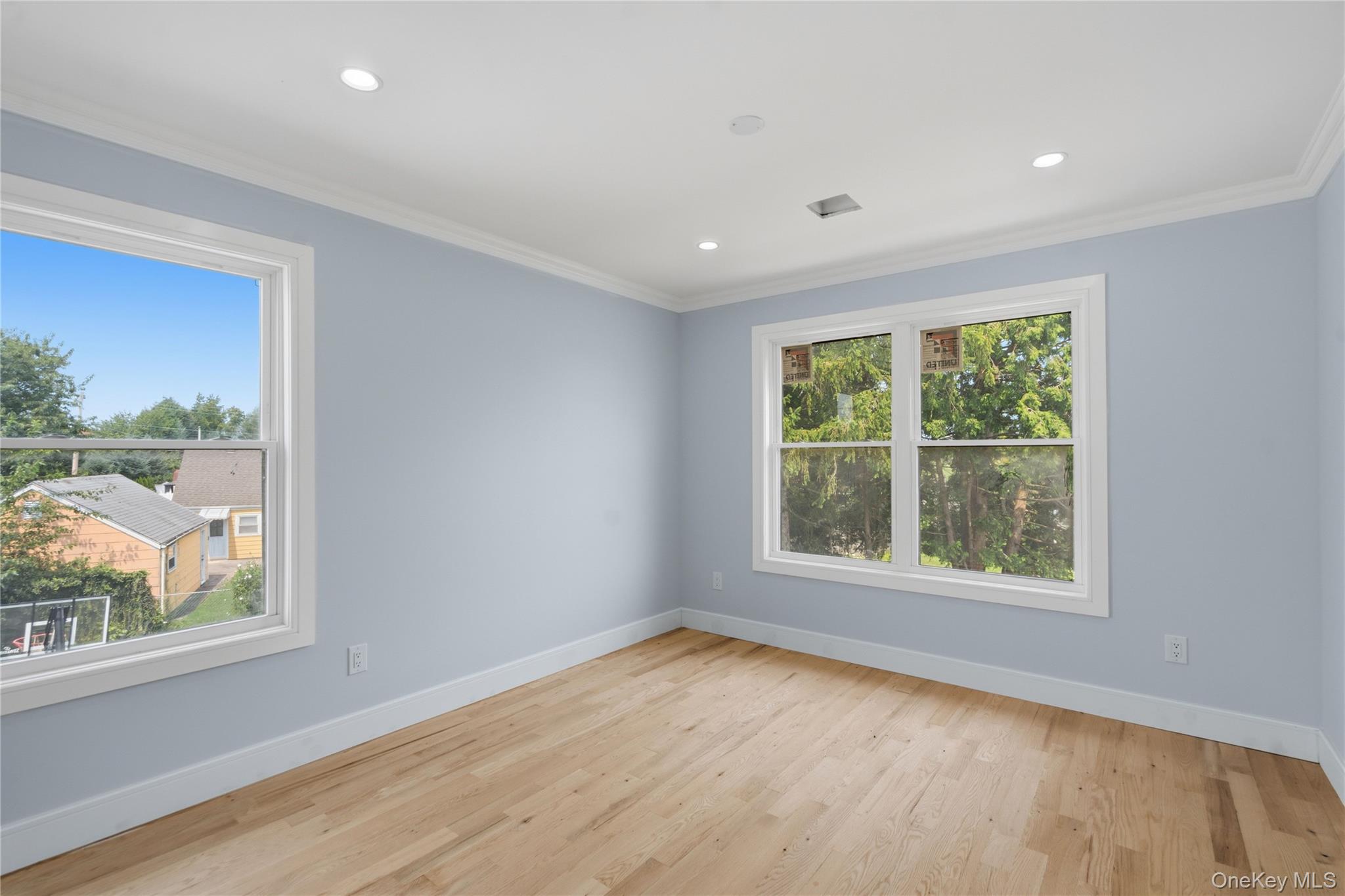 145 Bethpage Road Property Photo 22