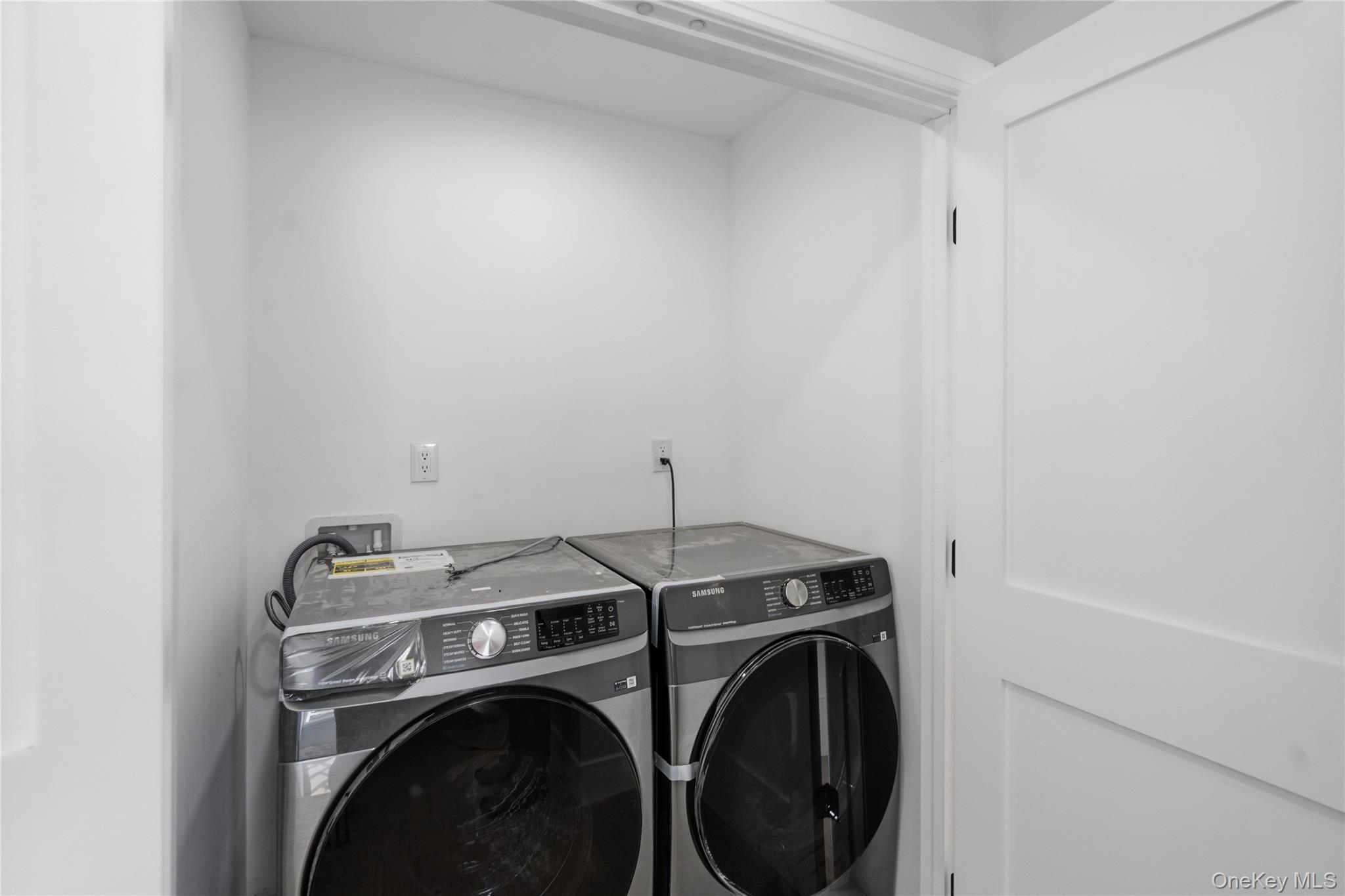 145 Bethpage Road Property Photo 24