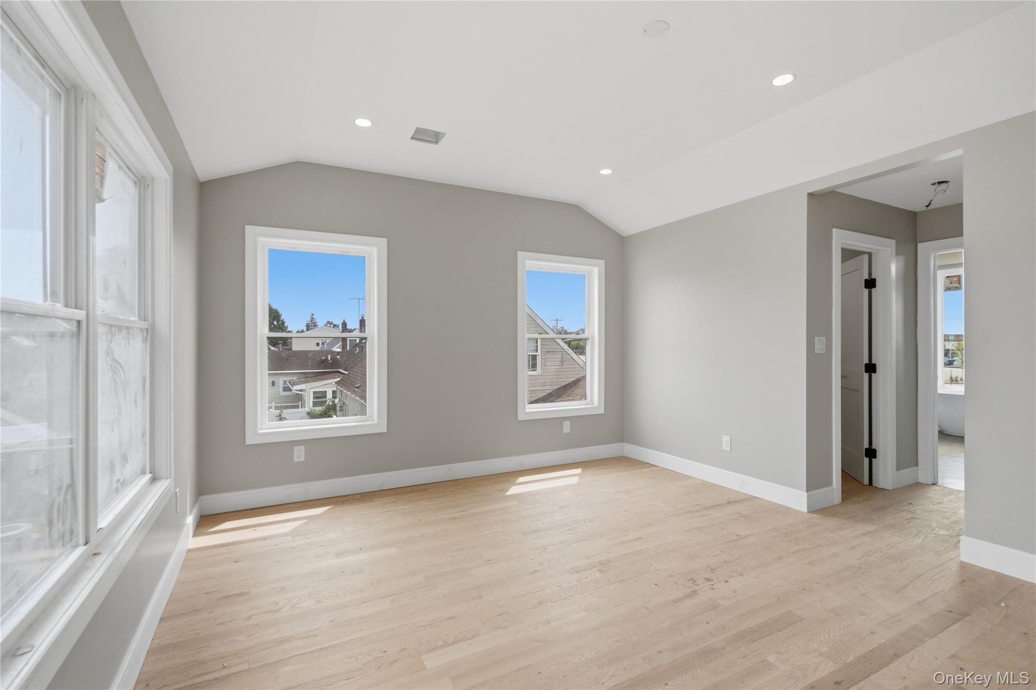 145 Bethpage Road Property Photo 26