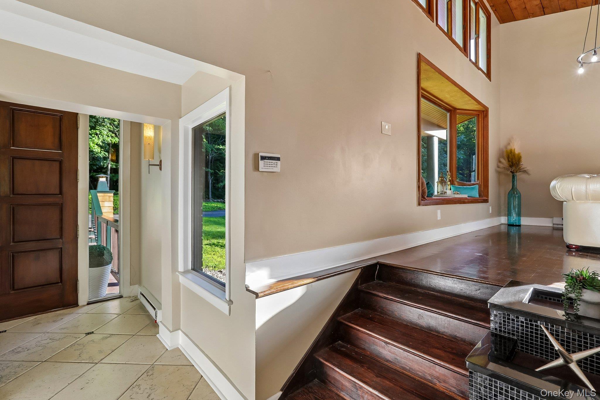 1020960 Property Photo 5