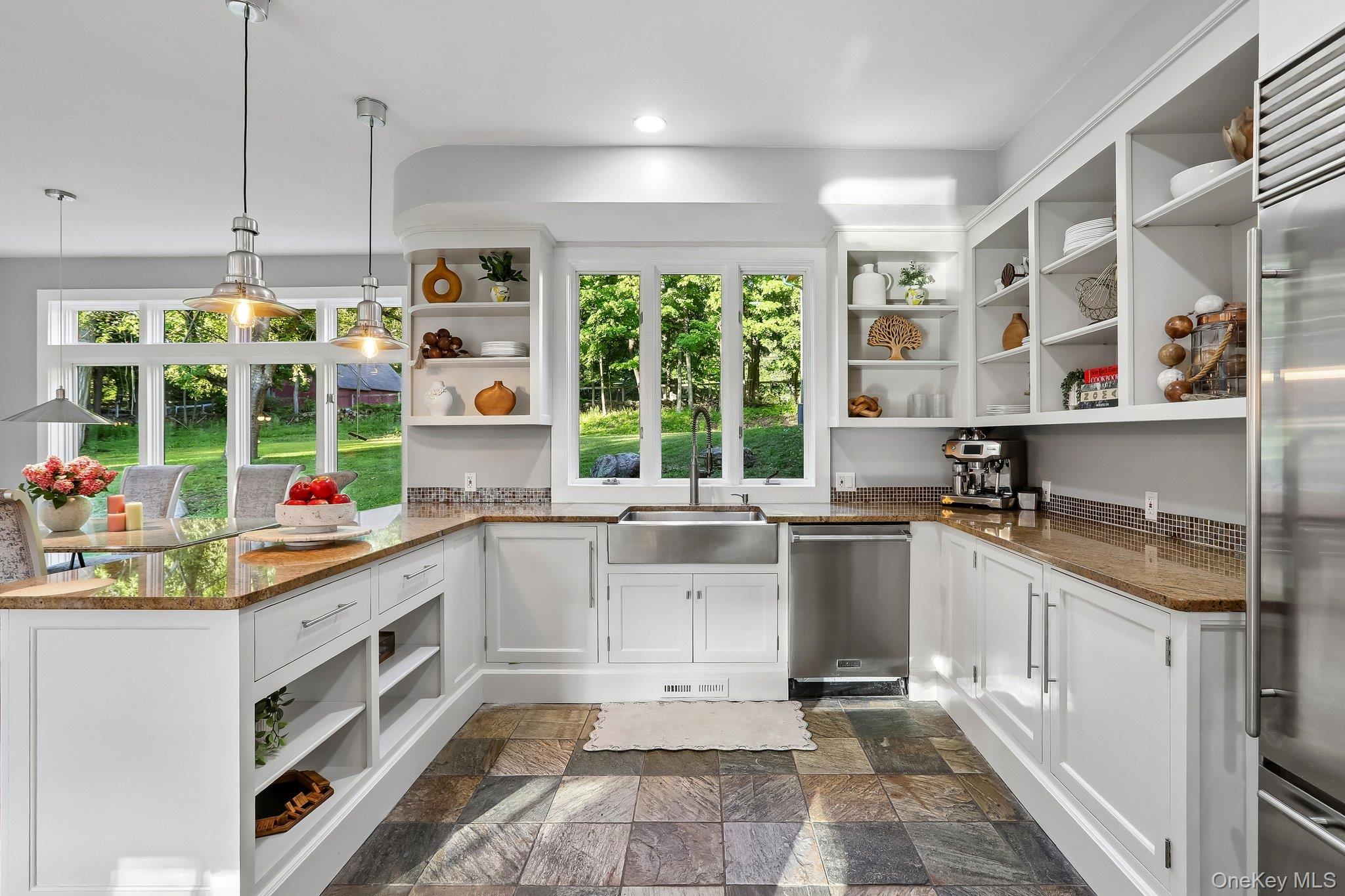 1020960 Property Photo 7