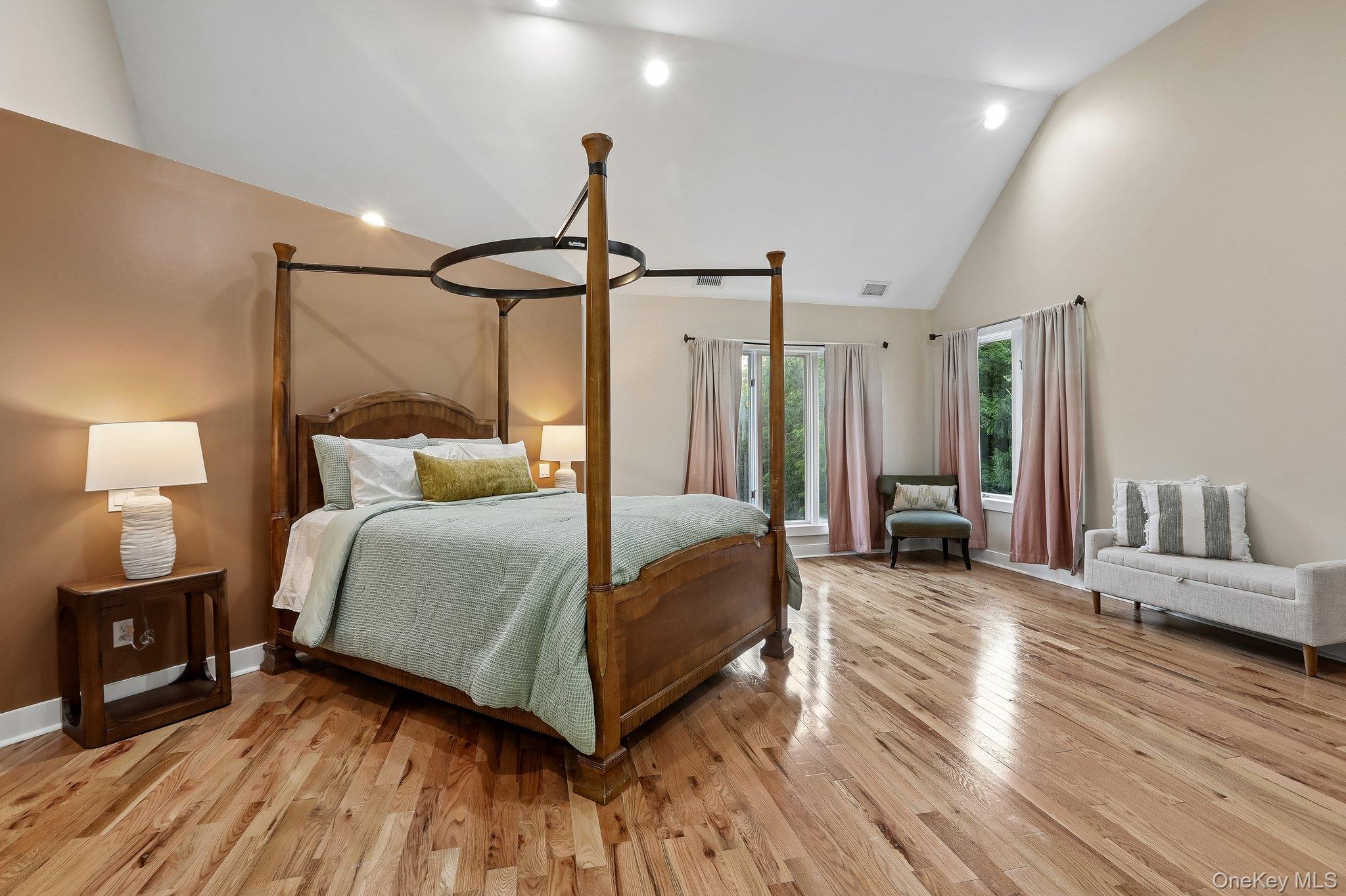 1020960 Property Photo 15