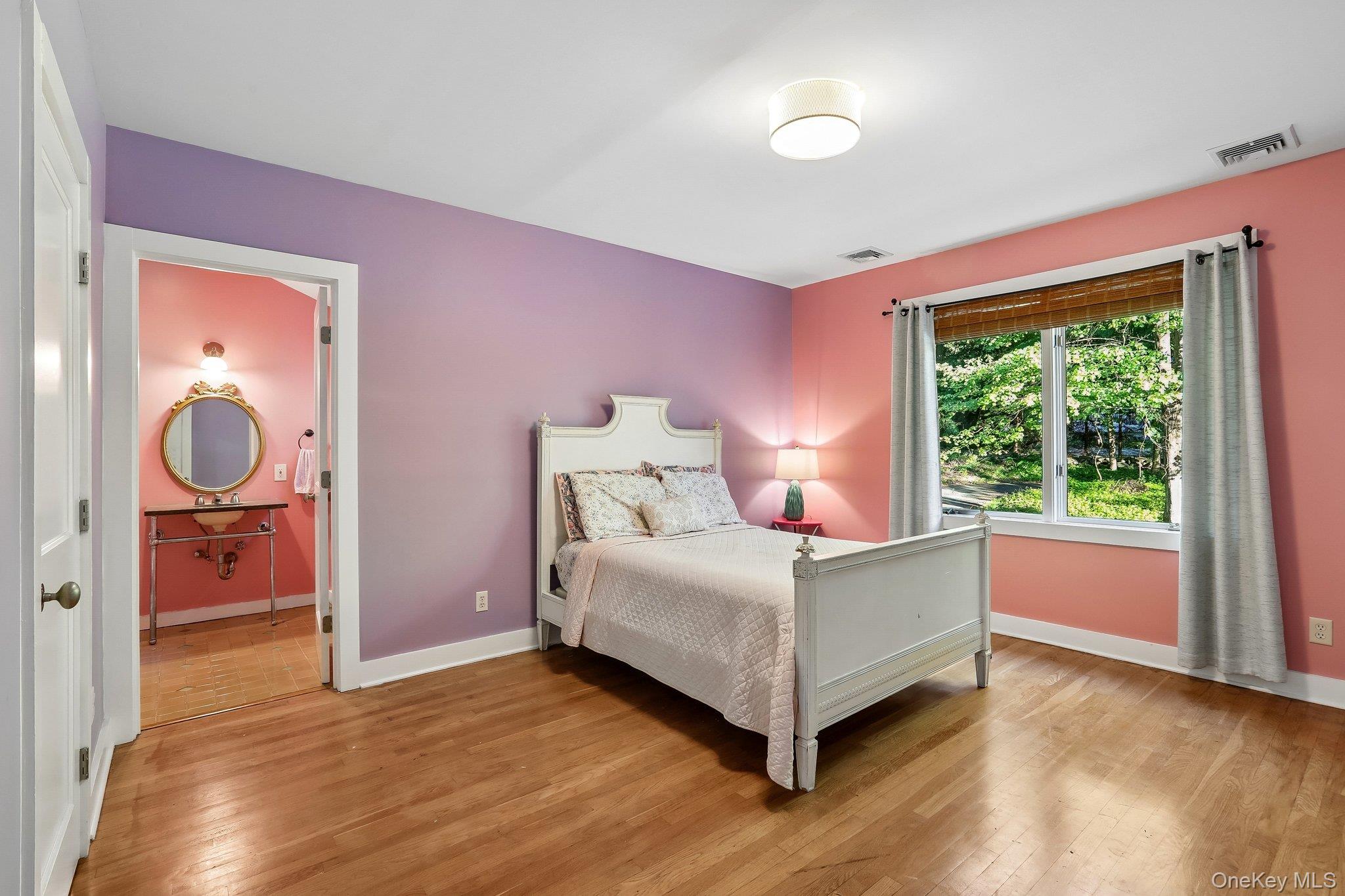 1020960 Property Photo 23