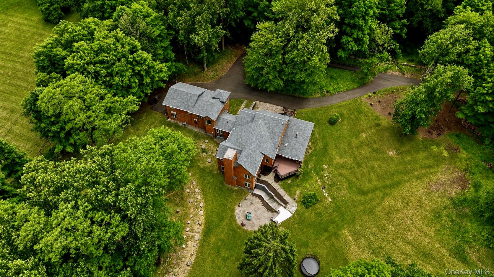 1020960 Property Photo 32