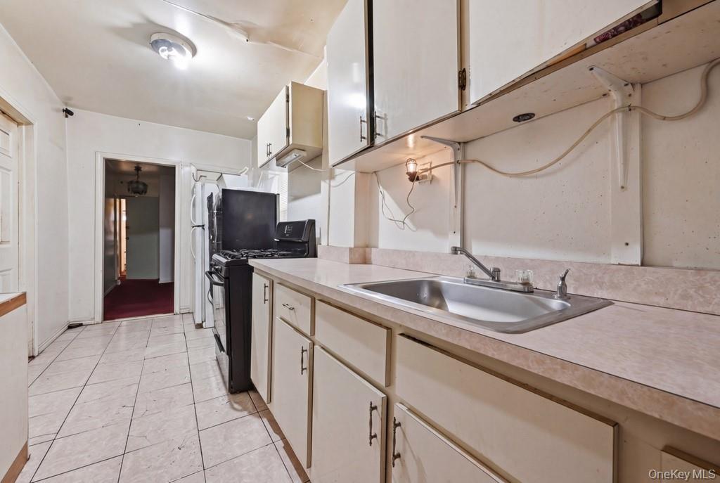 12219 191st Street Property Photo 4