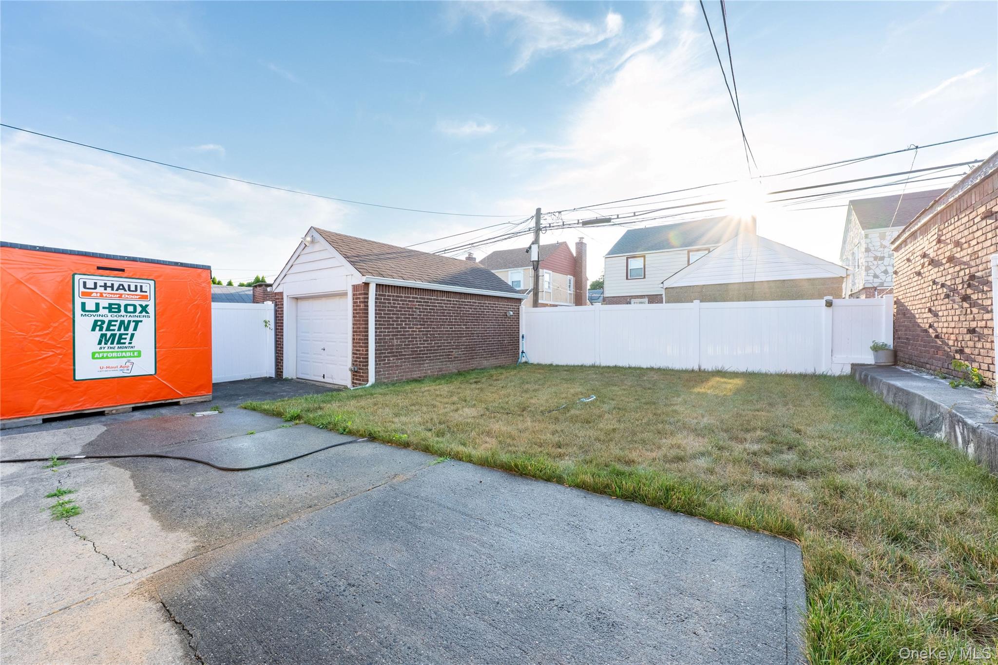 118 48 222nd Street Property Photo 6