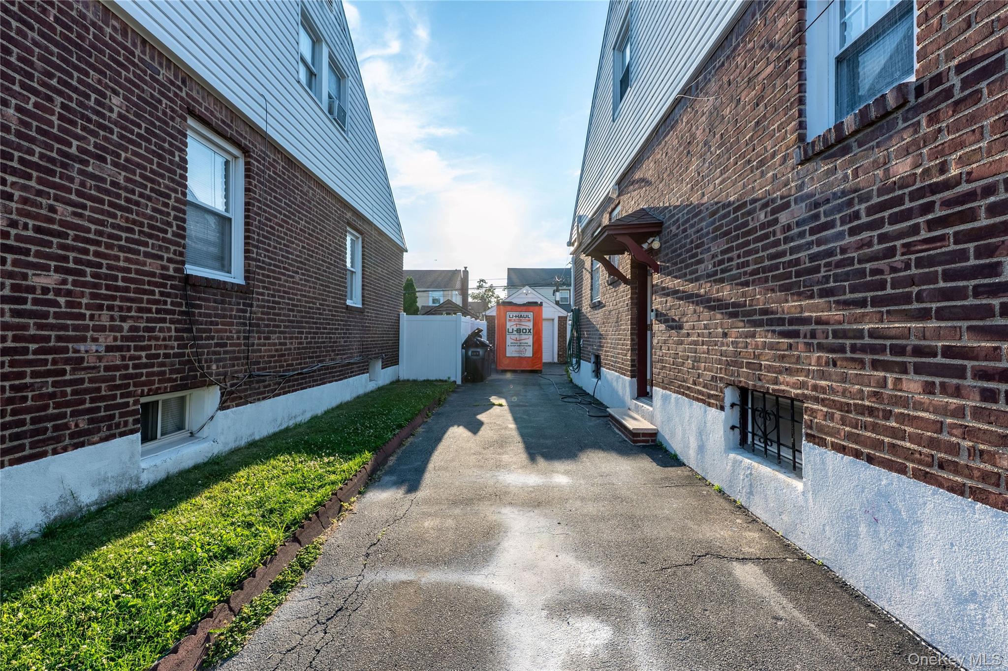 118 48 222nd Street Property Photo 7