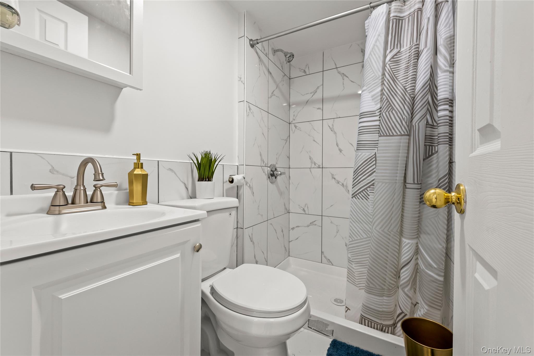 118 48 222nd Street Property Photo 34
