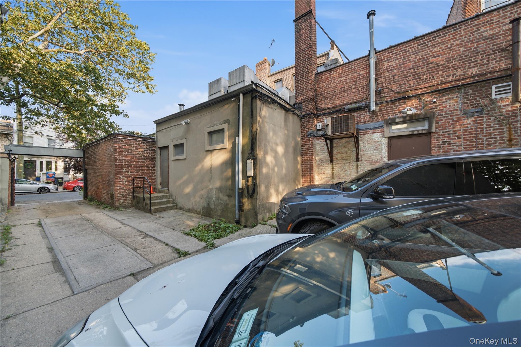 7935 Myrtle Avenue Property Photo 5