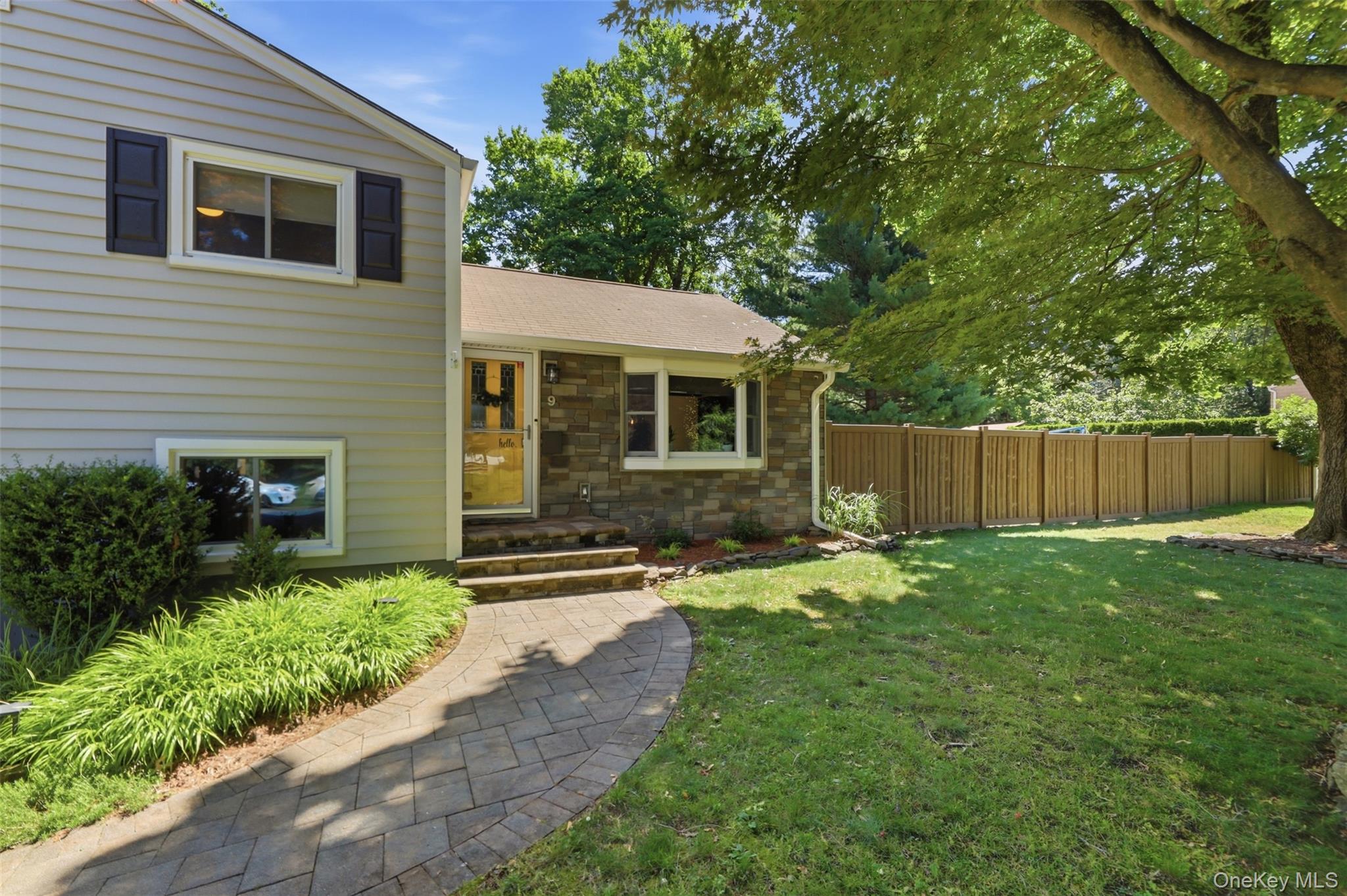 9 Homestead Lane Property Photo 5