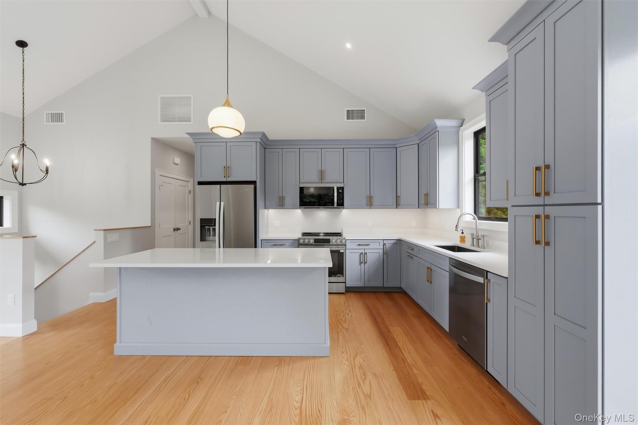 76 Reservoir Road Property Photo 5