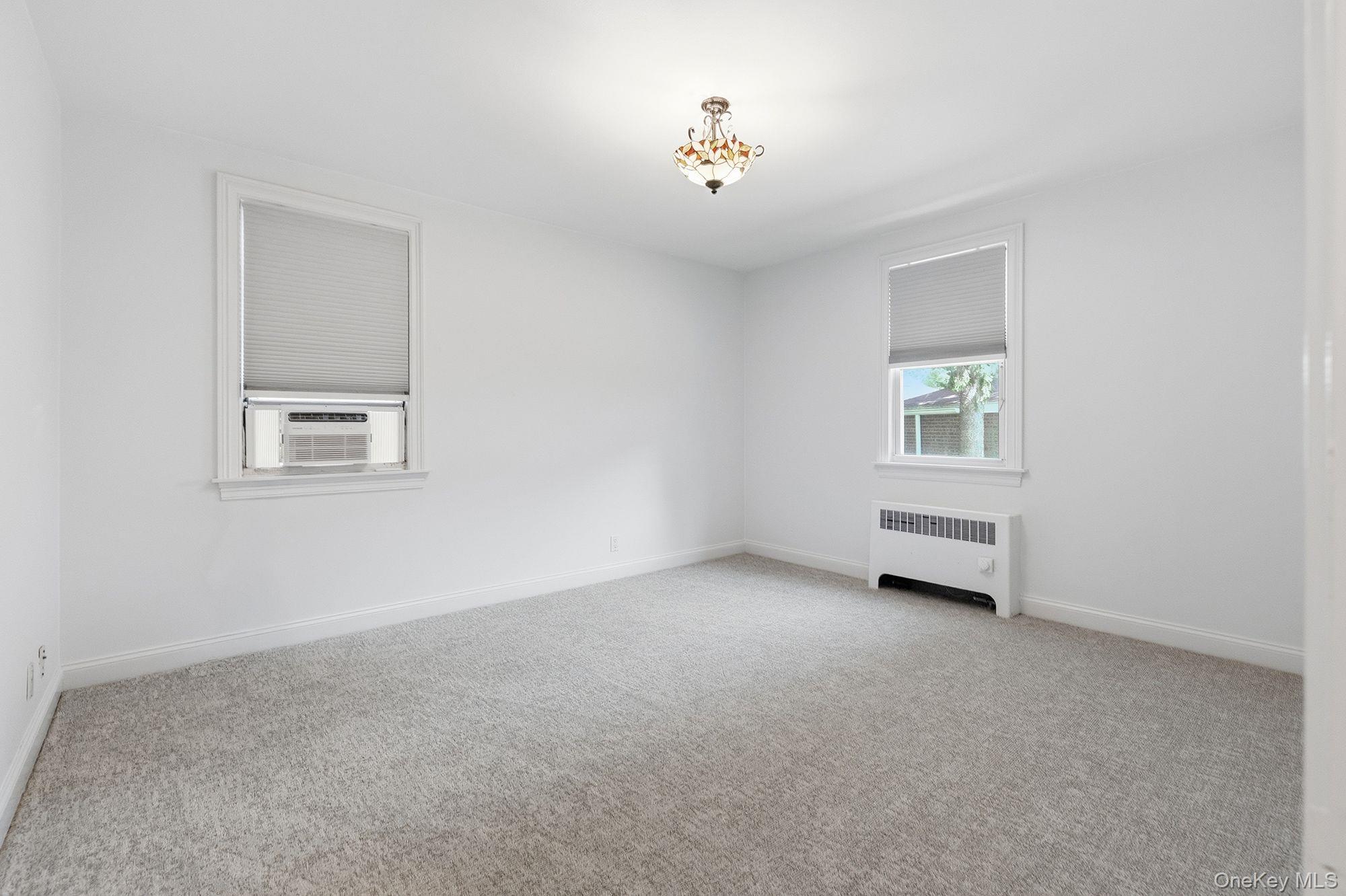 185 Bryant Avenue 1m Property Photo 14