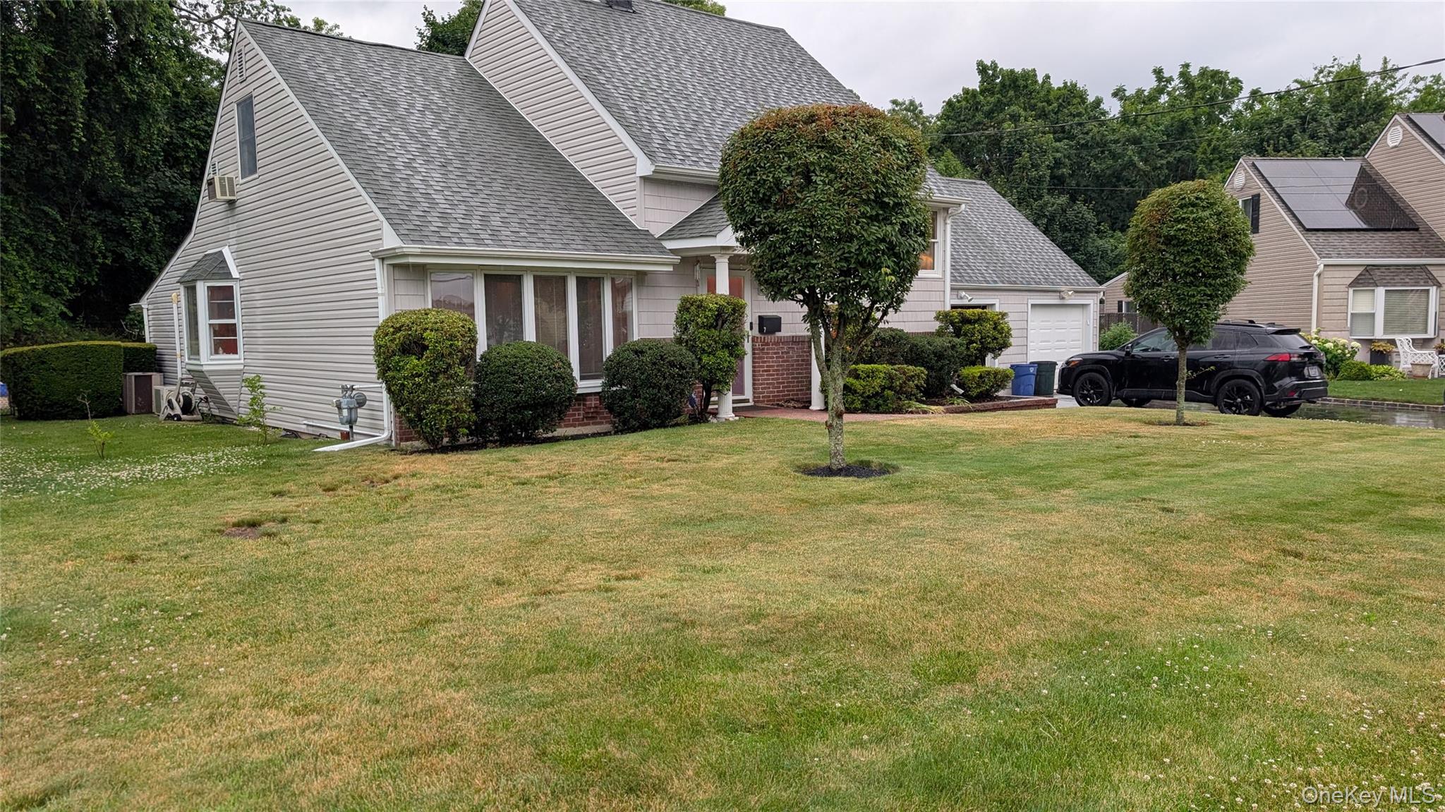 7 Oaktree Lane Property Photo 2