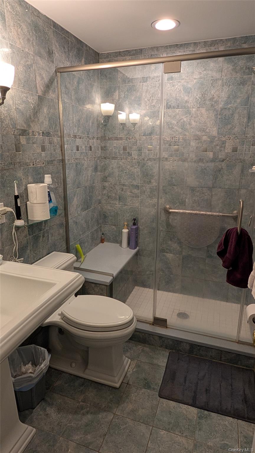 7 Oaktree Lane Property Photo 16