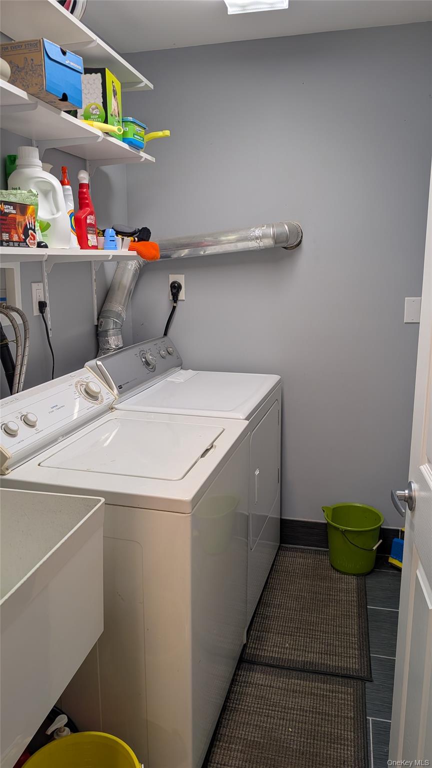 7 Oaktree Lane Property Photo 18