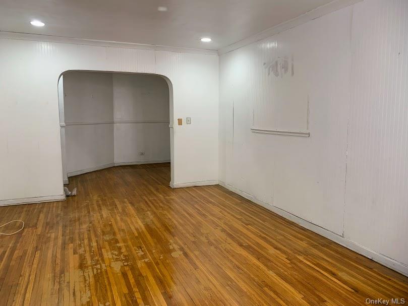 7610 34th Avenue 2M Property Photo 1