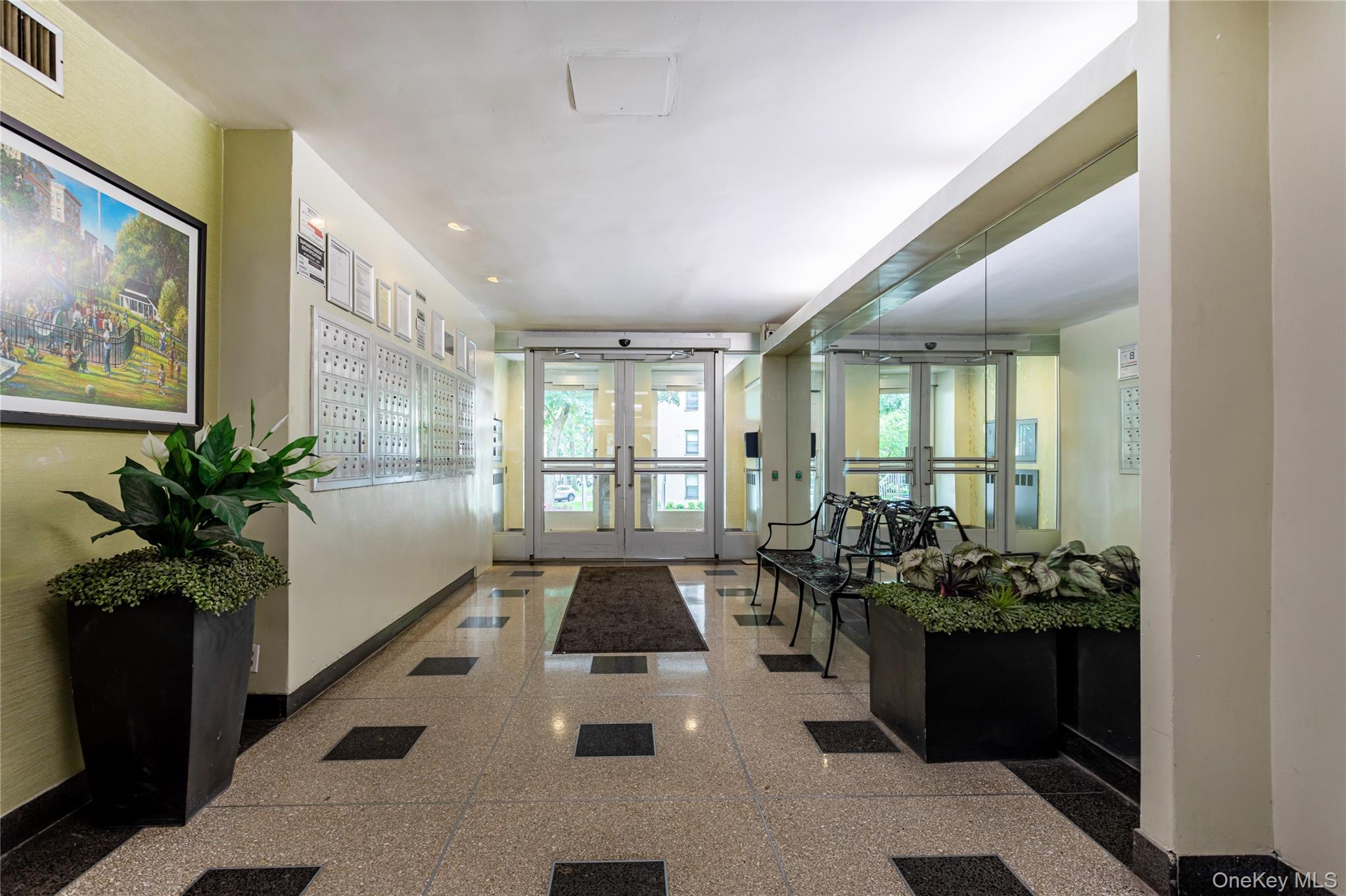6 Fordham Hill Oval 2g Property Photo 5