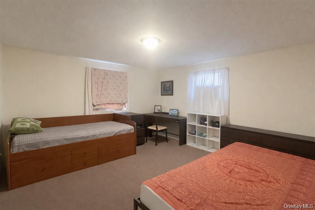 187 Horseblock Road Property Photo 4