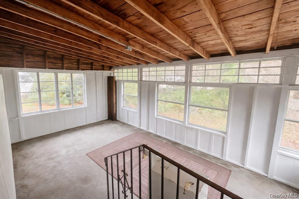 187 Horseblock Road Property Photo 9