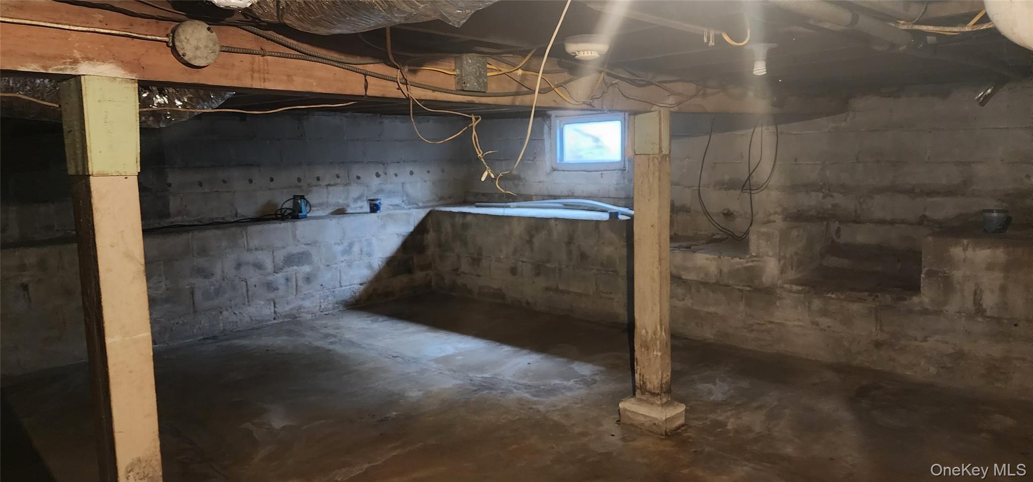 79 Commack Road Property Photo 11