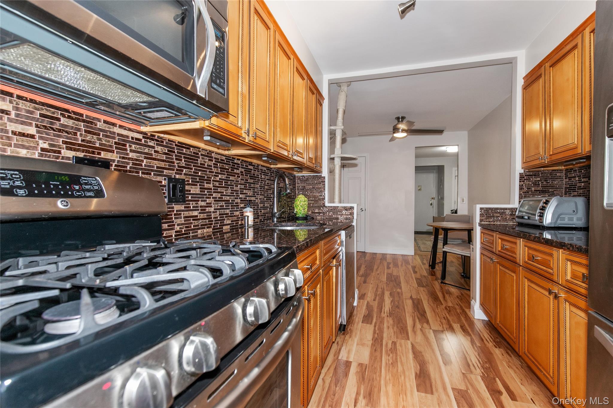 35 Knightsbridge Road 2-b Property Photo 9