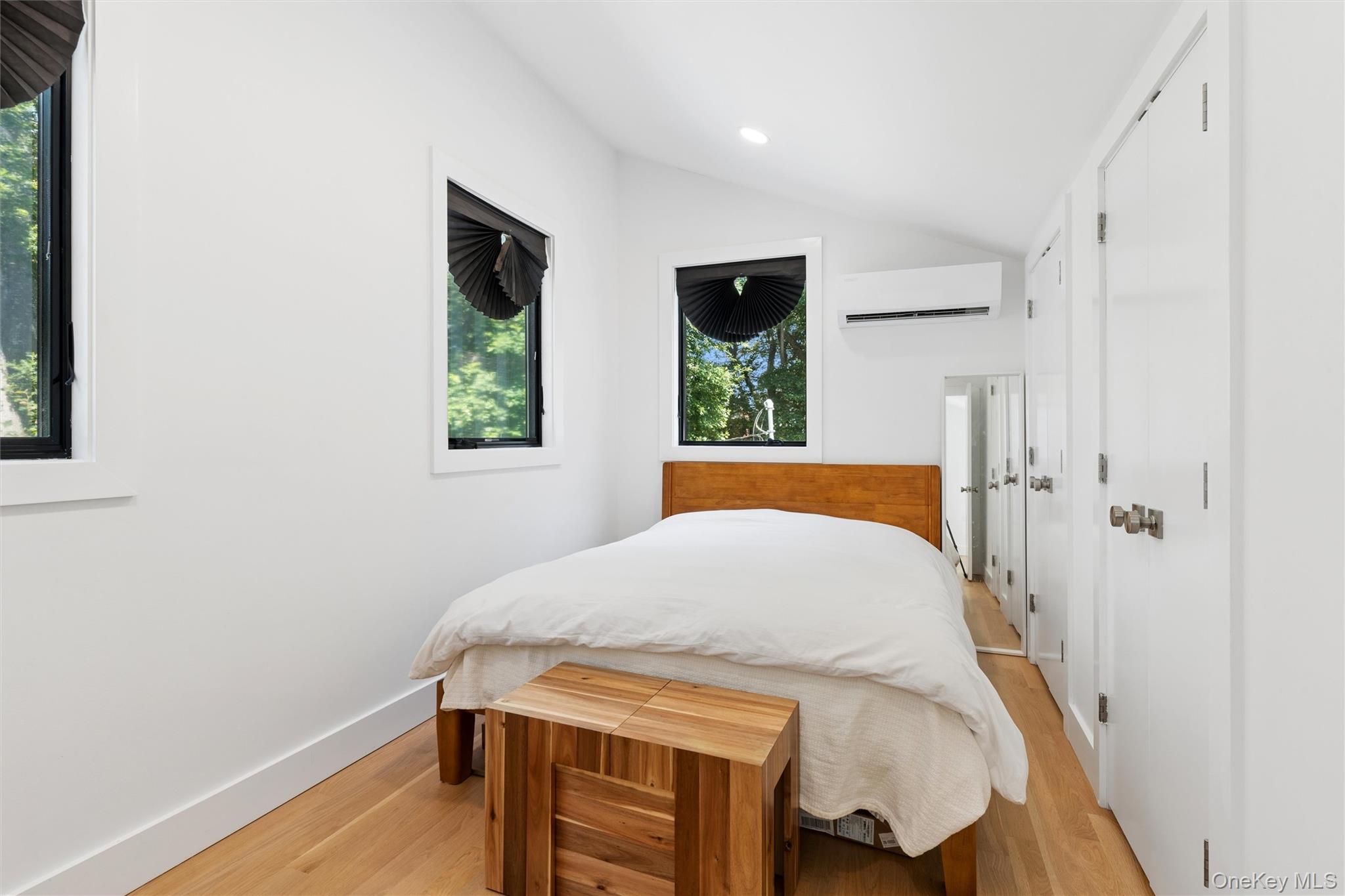 356 Oakleigh Avenue 38 Property Photo 14
