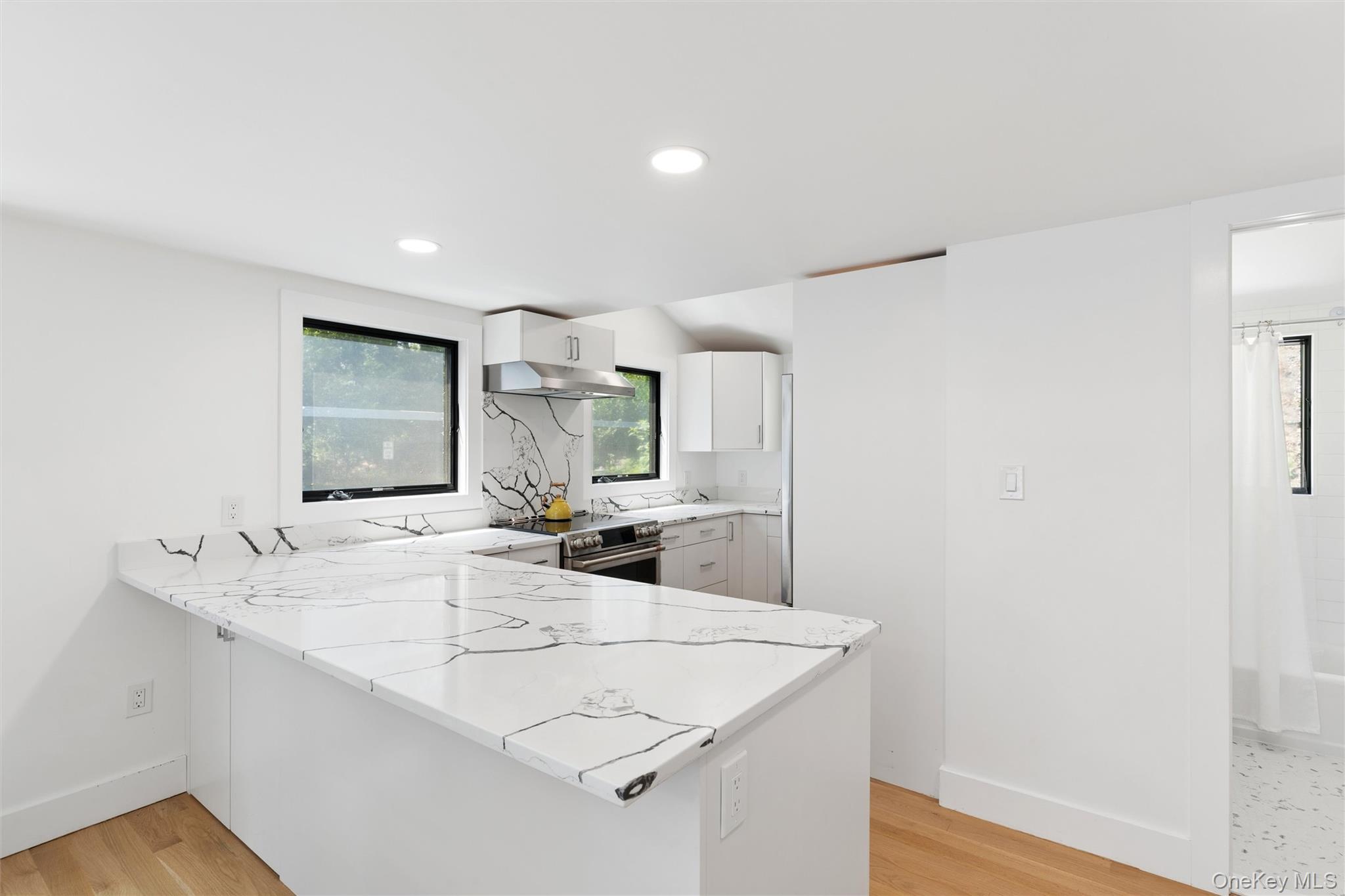 356 Oakleigh Avenue 38 Property Photo 19