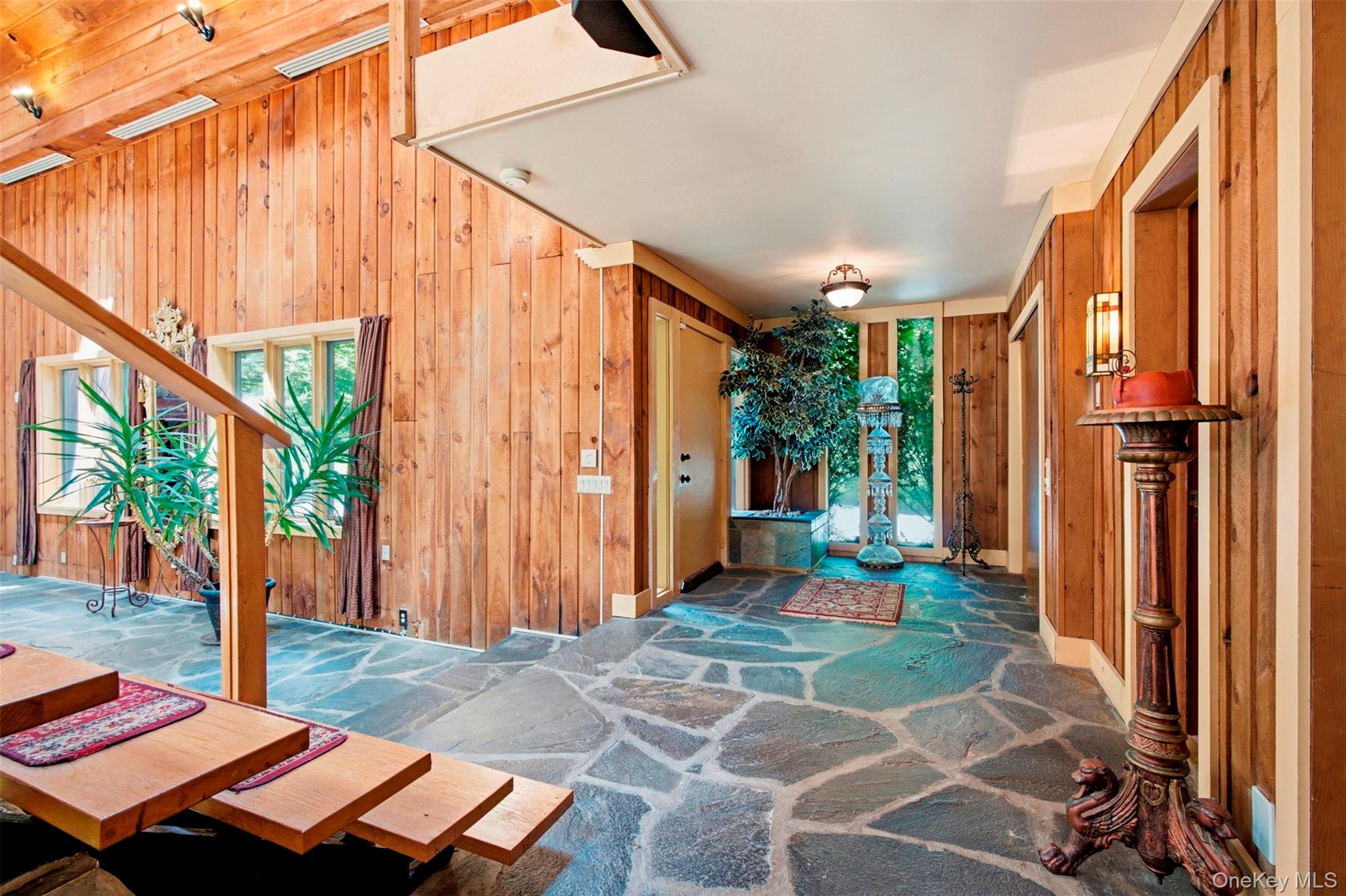 229 Clove Road Property Photo 6