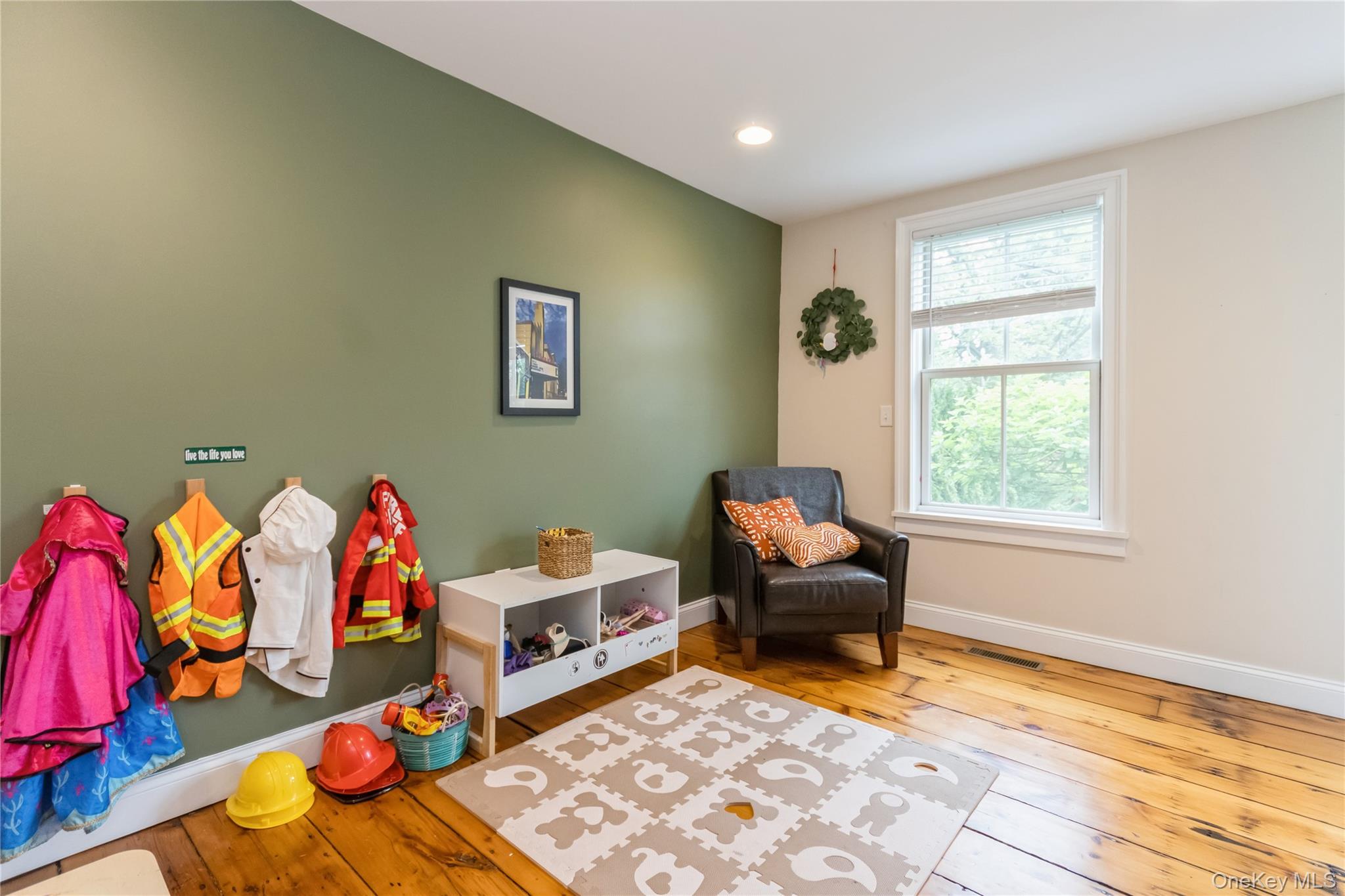 120 Verplanck Avenue Property Photo 13