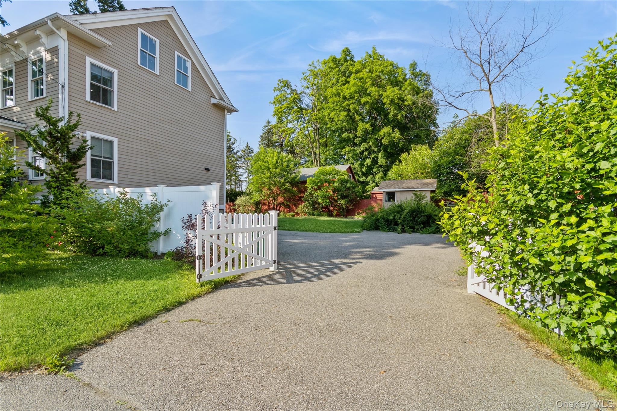120 Verplanck Avenue Property Photo 32