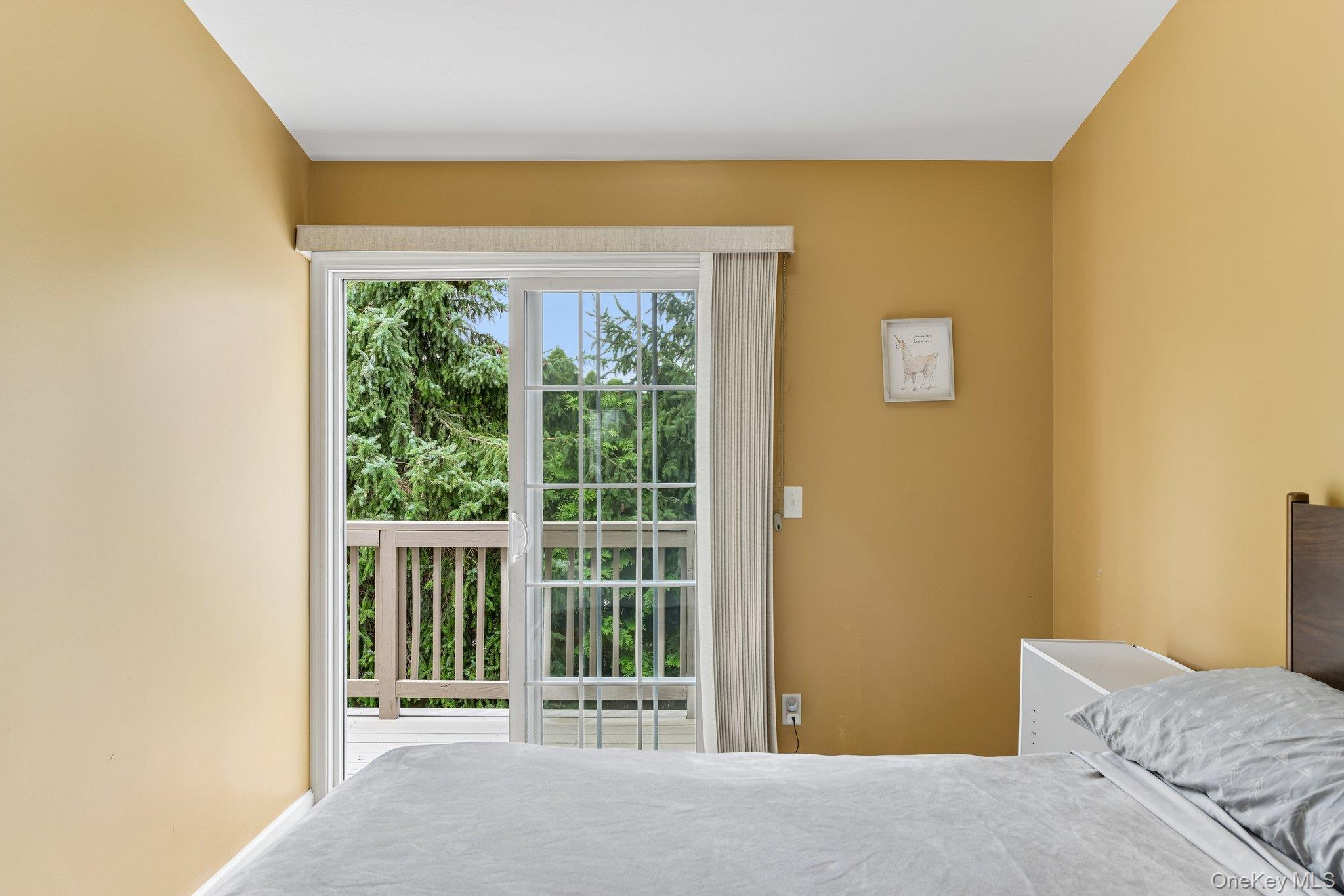 1120 Willow Lane Property Photo 15